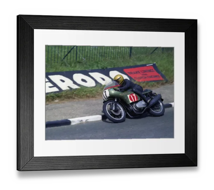Framed Print : Darryl Pendlebury (Triumph) 1974 Production 1000 TT Framed Print : Darryl Pendlebury (Triumph) 1974 Production 1000 TT