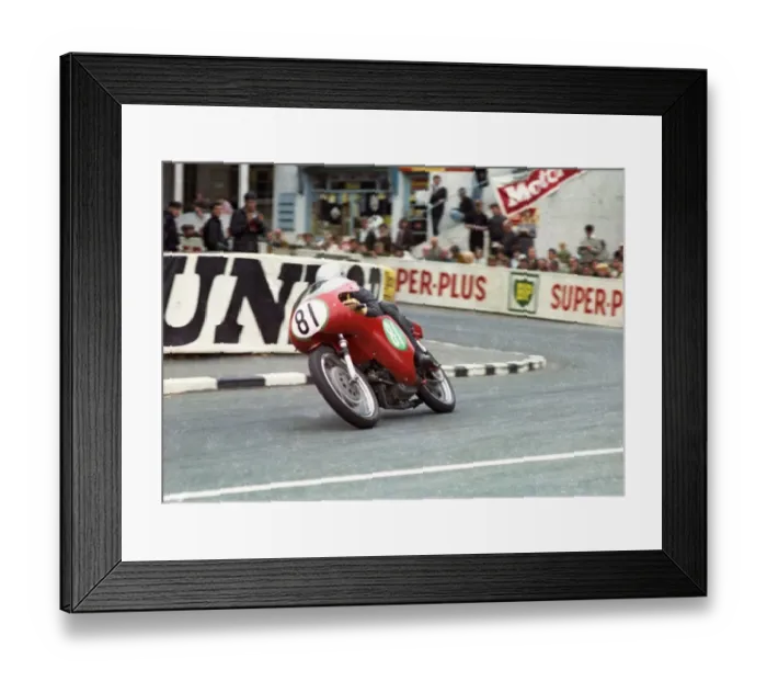 Framed Print : Renzo Pasolini (Aermacchi) 1965 Lightweight TT Framed Print : Renzo Pasolini (Aermacchi) 1965 Lightweight TT