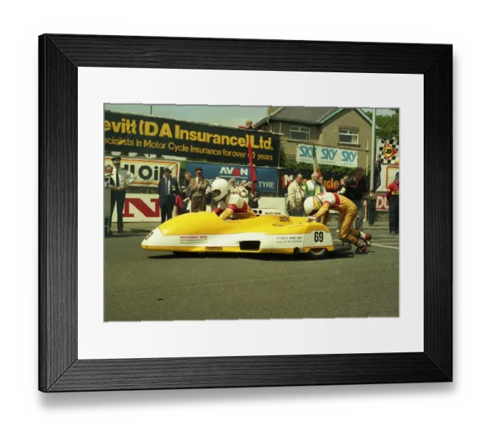 Framed Print : Derek Rumble jnr & Gareth Keep (Rumble Suzuki) 1987 Sidecar TT Framed Print : Derek Rumble jnr & Gareth Keep (Rumble Suzuki) 1987 Sidecar TT