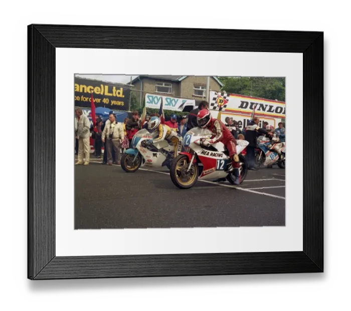 Framed Print : David Griffith & Johnny Rea (Yamaha) 1987 Junior TT Framed Print : David Griffith & Johnny Rea (Yamaha) 1987 Junior TT