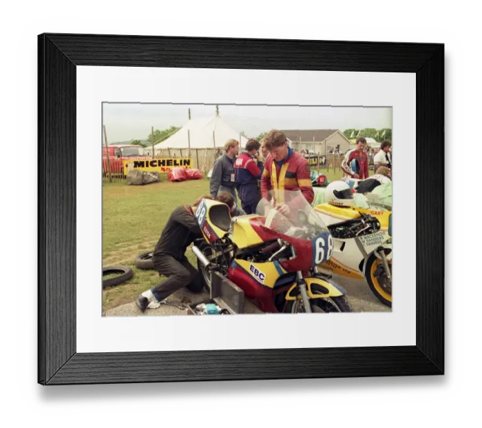 Framed Print : John Raybould (Yamaha) 1987 Junior TT Framed Print : John Raybould (Yamaha) 1987 Junior TT