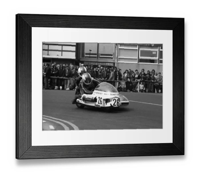 Framed Print : Adrian Rivett & Richard Rawlings (BMW) 1977 Sidecar TT Framed Print : Adrian Rivett & Richard Rawlings (BMW) 1977 Sidecar TT