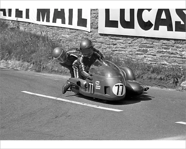 Gerald Routledge & Noel Gandy (Triumph) 1973 500 Sidecar TT