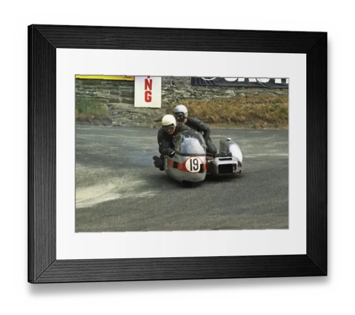 Framed Print : Eric Parkinson & D Bayley (EP Crescent) 1970 500 Sidecar TT Framed Print : Eric Parkinson & D Bayley (EP Crescent) 1970 500 Sidecar TT