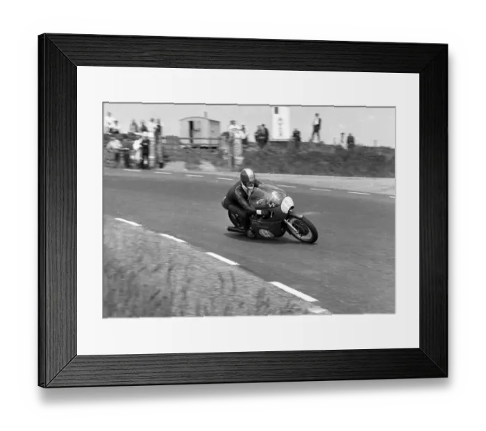 Framed Print : Tarquinio Provini (Benelli) 1965 Junior TT Framed Print : Tarquinio Provini (Benelli) 1965 Junior TT