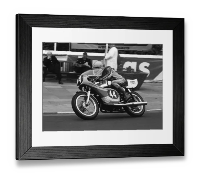 Framed Print : John Riley (Yamaha) 1977 Formula 3 TT Framed Print : John Riley (Yamaha) 1977 Formula 3 TT