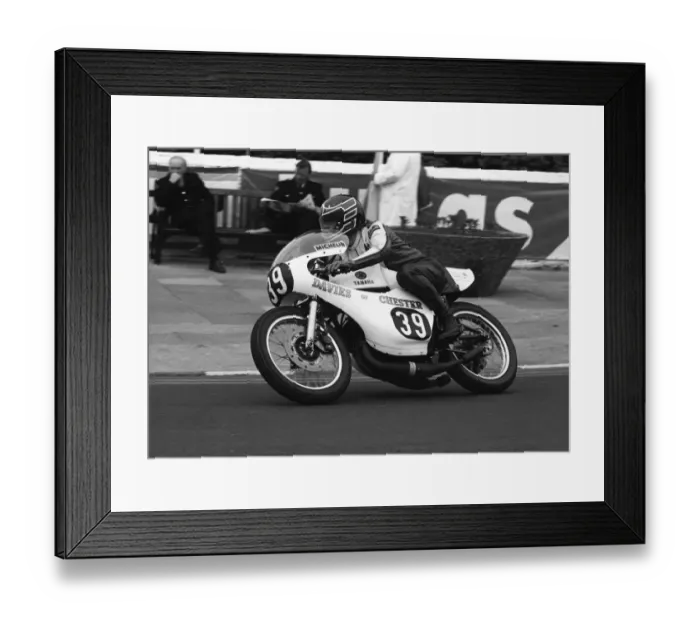 Framed Print : Tom Robinson (Yamaha) 1977 Formula 3 TT Framed Print : Tom Robinson (Yamaha) 1977 Formula 3 TT