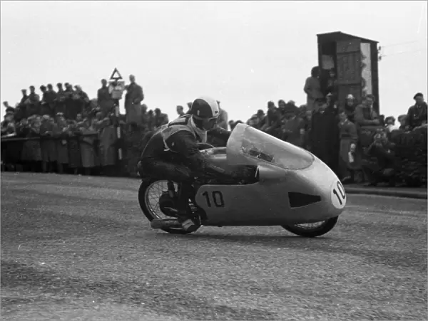 Tarquinio Provini (Mondial) 1955 Ultra Lightweight TT