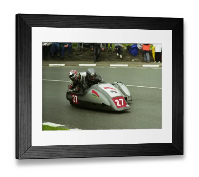 Framed Print : Wally Saunders & Bruce Moore (Ireson) 2003 Sidecar TT Framed Print : Wally Saunders & Bruce Moore (Ireson) 2003 Sidecar TT
