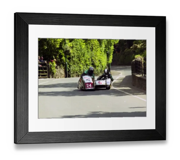 Framed Print : Wally Saunders & Rick Roberts (Ireson Yamaha) 2002 Sidecar TT Framed Print : Wally Saunders & Rick Roberts (Ireson Yamaha) 2002 Sidecar TT
