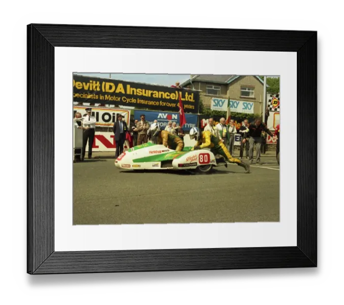 Framed Print : Dave Saville & Dave Hall (Sabre Yamaha), 1990 Sidecar TT Framed Print : Dave Saville & Dave Hall (Sabre Yamaha), 1990 Sidecar TT