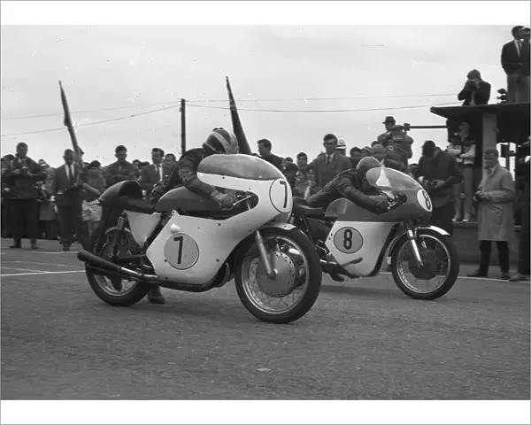 Phil Read (Gilera) and Alan Shepherd (Kirby Matchless) 1963 Senior TT