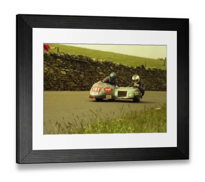 Framed Print : Keith Soall & Edward Mills (Yamaha) 1987 Sidecar TT Framed Print : Keith Soall & Edward Mills (Yamaha) 1987 Sidecar TT