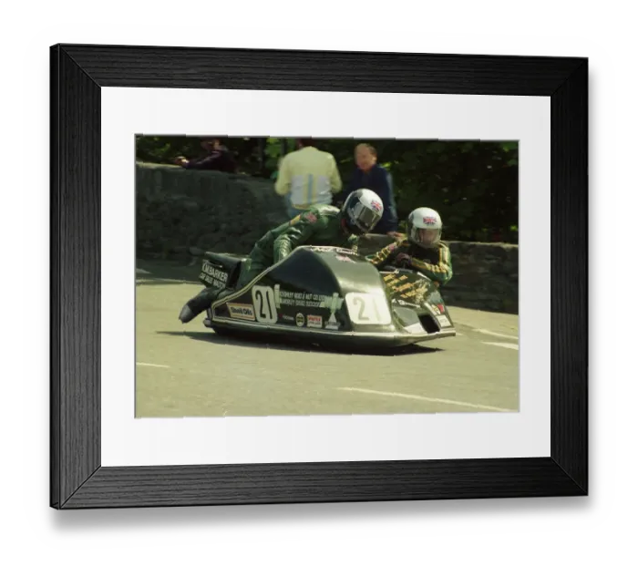 Framed Print : Neil Smith & Philip Gravel (Yamaha) 1987 Sidecar TT Framed Print : Neil Smith & Philip Gravel (Yamaha) 1987 Sidecar TT