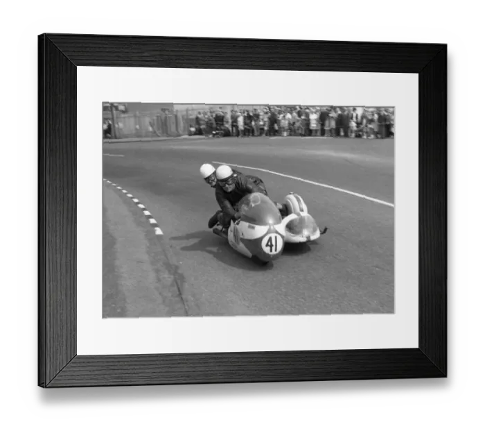 Framed Print : Ron Smith & Jack Forrest (Triumph) 1970 Sidecar TT