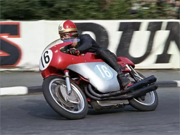 Giacomo Agostini (MV) 1966 Junior TT