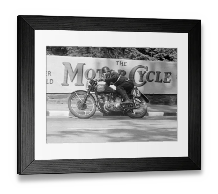 Framed Print : Thomas Swarbrick (BSA) 1951 Senior Clubman TT Framed Print : Thomas Swarbrick (BSA) 1951 Senior Clubman TT