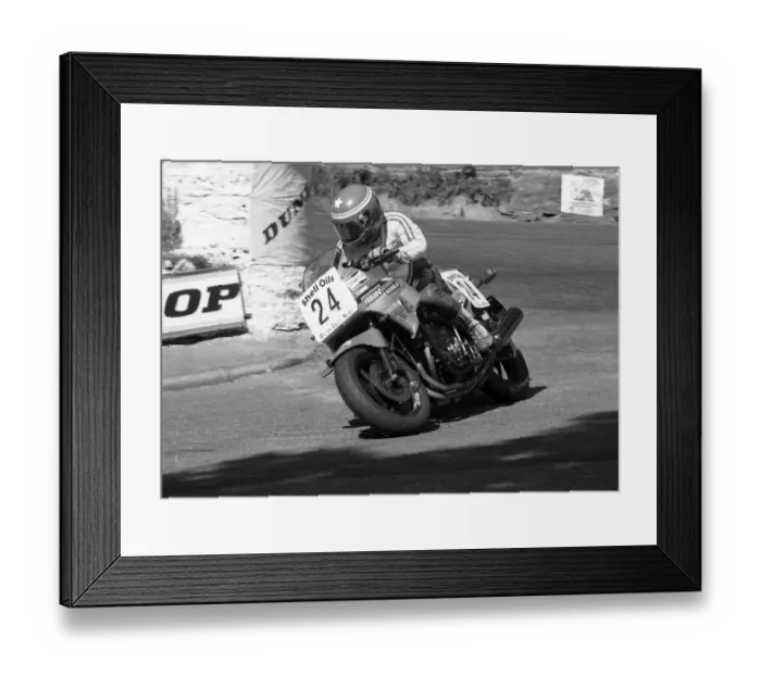 Framed Print : Neil Tuxworth (Yamaha) 1985 Formula One TT Framed Print : Neil Tuxworth (Yamaha) 1985 Formula One TT