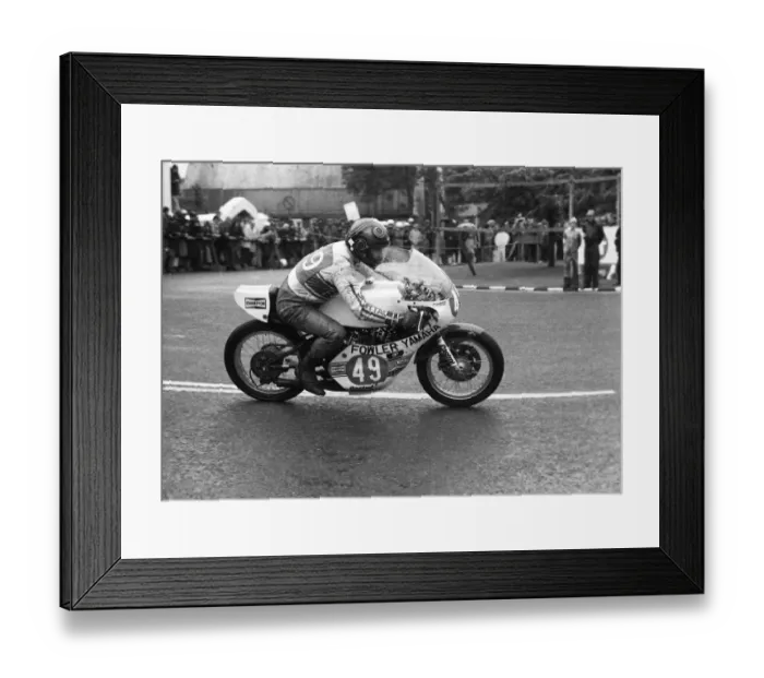 Framed Print : Dennis Trollope (Yamaha) 1977 Junior TT Framed Print : Dennis Trollope (Yamaha) 1977 Junior TT