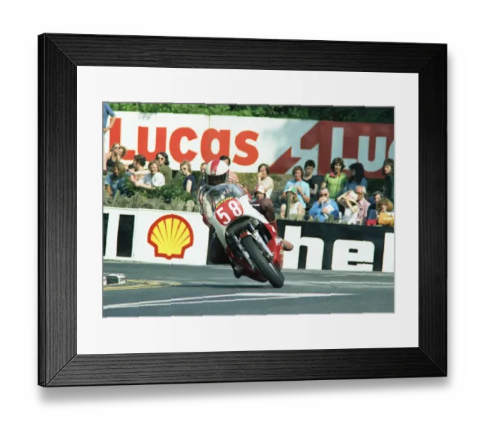 Framed Print : Peter Taylor (P&M Kawasaki) 1978 Formula One TT