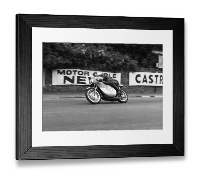 Framed Print : Malcolm Uphill (Crooks Suzuki) 1968 Junior TT Framed Print : Malcolm Uphill (Crooks Suzuki) 1968 Junior TT