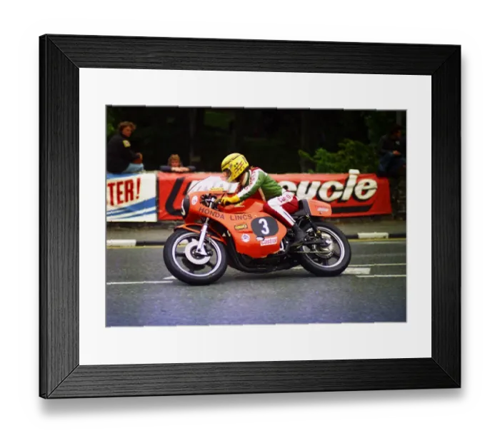 Framed Print : Neil Tuxworth (Honda) 1977 Formula Two TT Framed Print : Neil Tuxworth (Honda) 1977 Formula Two TT