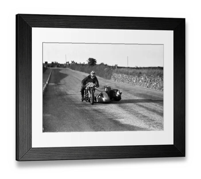 Framed Print : Len Taylor & Peter Glover (Norton) 1954 Sidecar TT Framed Print : Len Taylor & Peter Glover (Norton) 1954 Sidecar TT