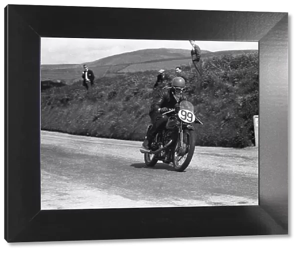 Ken Tostevin (Velocette) 1952 Junior TT