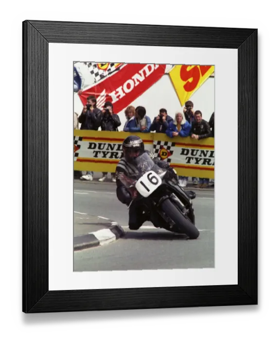 Framed Print : Robert Dunlop (Norton) 1990 Senior TT Framed Print : Robert Dunlop (Norton) 1990 Senior TT