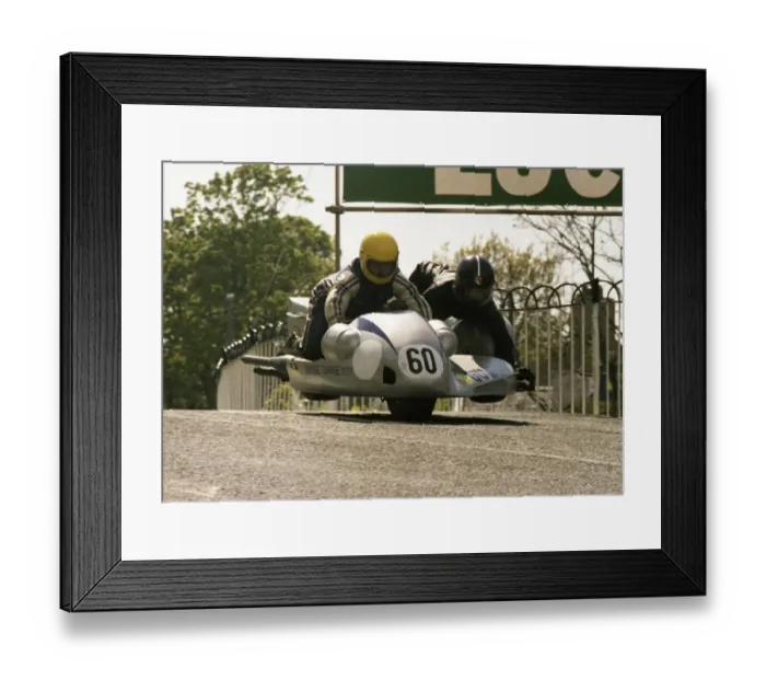 Framed Print : Vince Winstanley & Dave Smith (Suzuki) 1979 Sidecar TT Framed Print : Vince Winstanley & Dave Smith (Suzuki) 1979 Sidecar TT