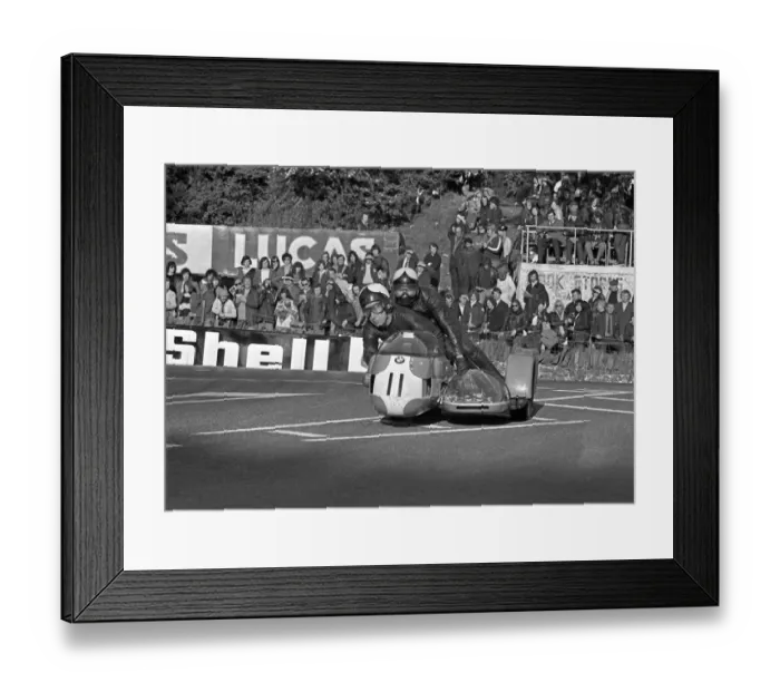 Framed Print : Rob Williamson & John McPherson (BMW) 1973 Sidecar TT Framed Print : Rob Williamson & John McPherson (BMW) 1973 Sidecar TT