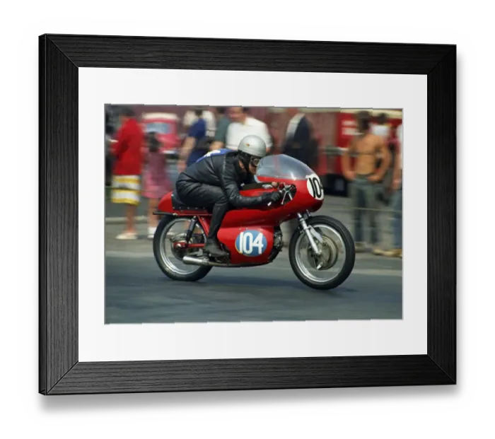 Framed Print : Len Williams (AermacchI) 1970 Junior TT