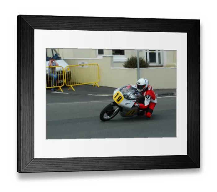 Framed Print : James Cowton (Norton) 2016 Senior Classic TT Framed Print : James Cowton (Norton) 2016 Senior Classic TT