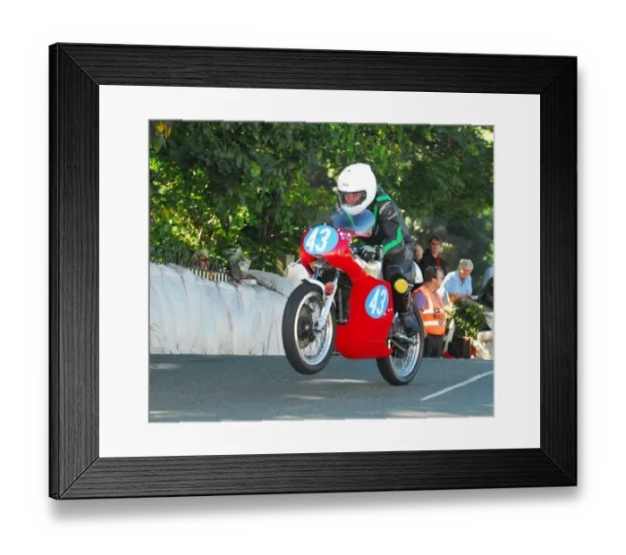Framed Print : Bob Owen (Ducati) 2016 Junior Classic TT Framed Print : Bob Owen (Ducati) 2016 Junior Classic TT