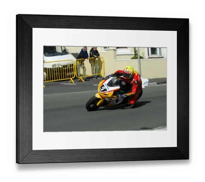 Framed Print : Glenn Harrison (Suzuki) 2016 Junior Manx Grand Prix Framed Print : Glenn Harrison (Suzuki) 2016 Junior Manx Grand Prix