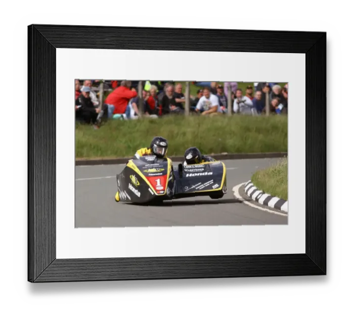 Framed Print : Dave Molyneux & Dan Sayle (DMR Honda) 2004 Sidecar TT Framed Print : Dave Molyneux & Dan Sayle (DMR Honda) 2004 Sidecar TT