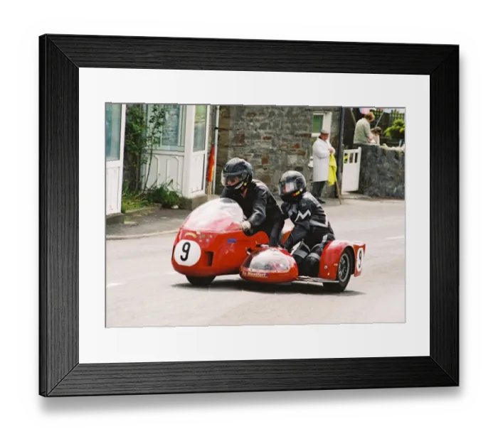 Framed Print : Nick Cutmore & Nancy Thomas (Windle Vincent) 2004 Pre TT Classic Framed Print : Nick Cutmore & Nancy Thomas (Windle Vincent) 2004 Pre TT Classic