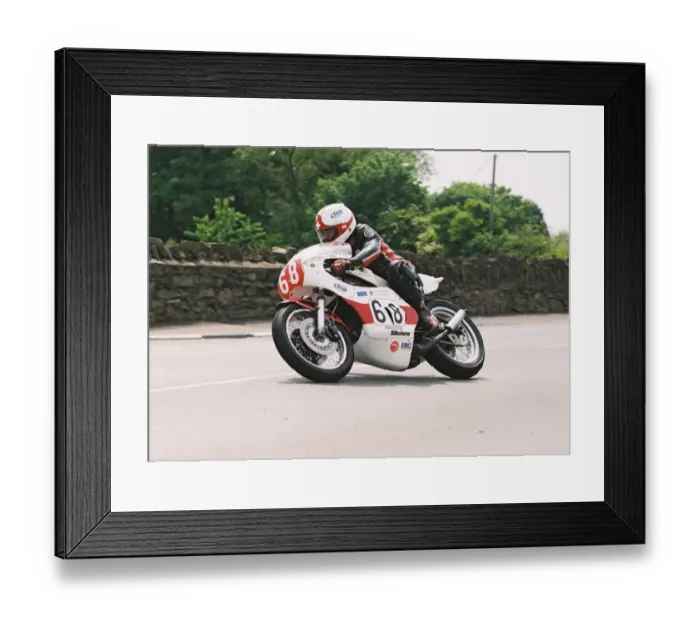 Framed Print : Les Cross (Yamaha) 2004 Pre TT Classic Framed Print : Les Cross (Yamaha) 2004 Pre TT Classic