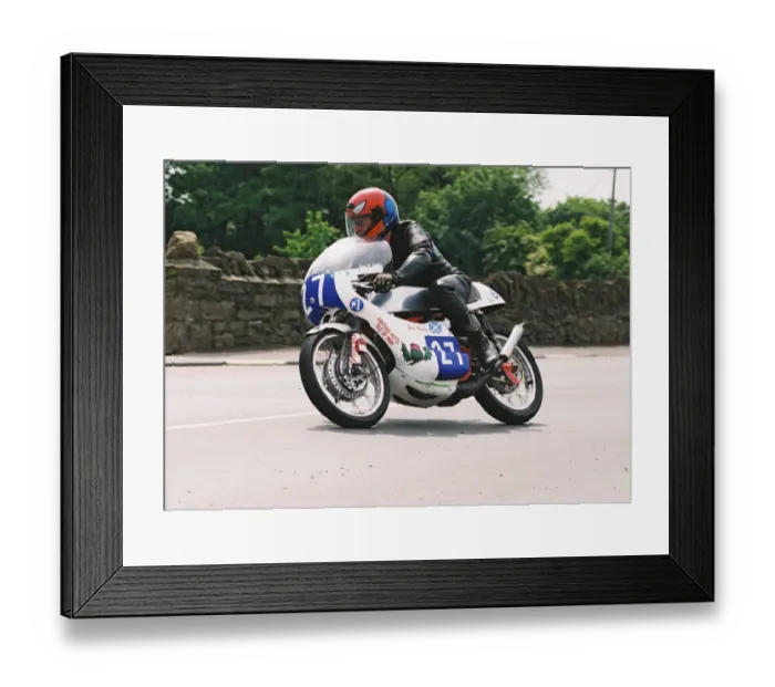 Framed Print : Ewan Hamilton (Yamaha) 2004 Pre TT Classic Framed Print : Ewan Hamilton (Yamaha) 2004 Pre TT Classic