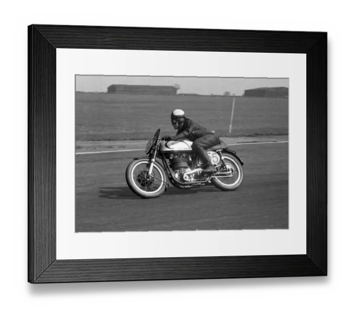 Framed Print : Geoff Tanner (500 Norton) 1954 Silverstone Saturday Framed Print : Geoff Tanner (500 Norton) 1954 Silverstone Saturday