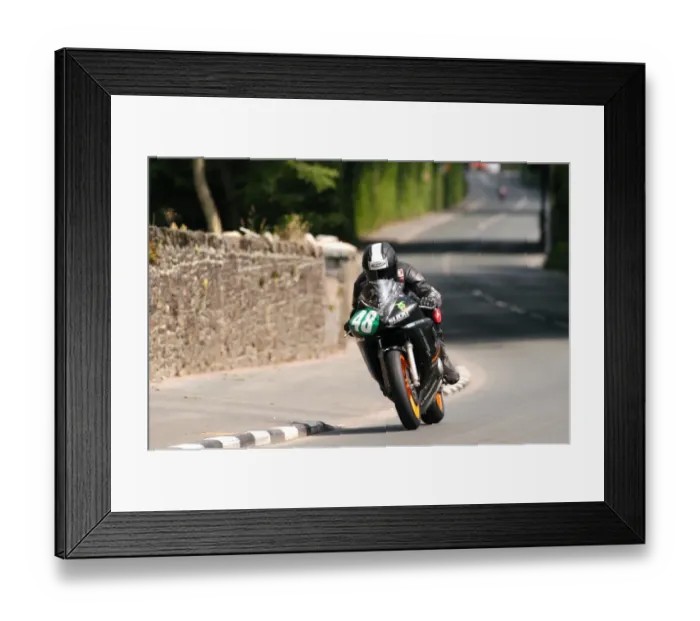 Framed Print : Derran Slous (Yamaha) 2004 Lightweight 400 TT Framed Print : Derran Slous (Yamaha) 2004 Lightweight 400 TT