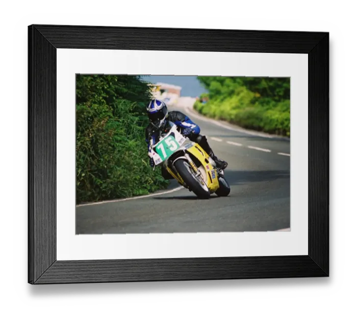 Framed Print : Rich Hawkins (Yamaha) 2004 Lightweight 400 TT Framed Print : Rich Hawkins (Yamaha) 2004 Lightweight 400 TT