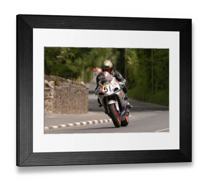 Framed Print : Geert Lambrechts (Suzuki) 2004 Formula One TT Framed Print : Geert Lambrechts (Suzuki) 2004 Formula One TT