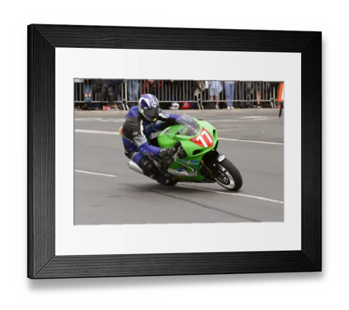 Framed Print : Martin Hamberg (Suzuki) 2004 Production 1000 TT Framed Print : Martin Hamberg (Suzuki) 2004 Production 1000 TT