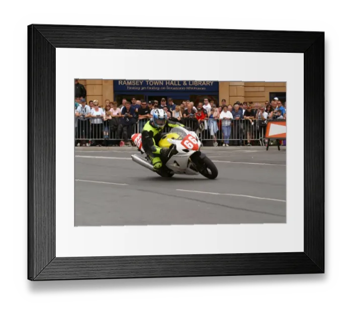 Framed Print : Kevin Strowger (Suzuki) 2004 Production 1000 TT Framed Print : Kevin Strowger (Suzuki) 2004 Production 1000 TT