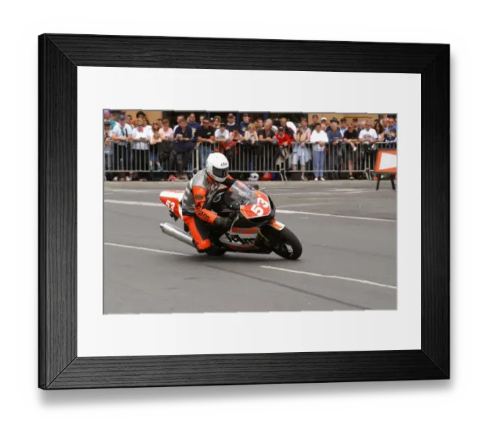 Framed Print : Liam Quinn (Suzuki) 2004 Production 1000 TT Framed Print : Liam Quinn (Suzuki) 2004 Production 1000 TT