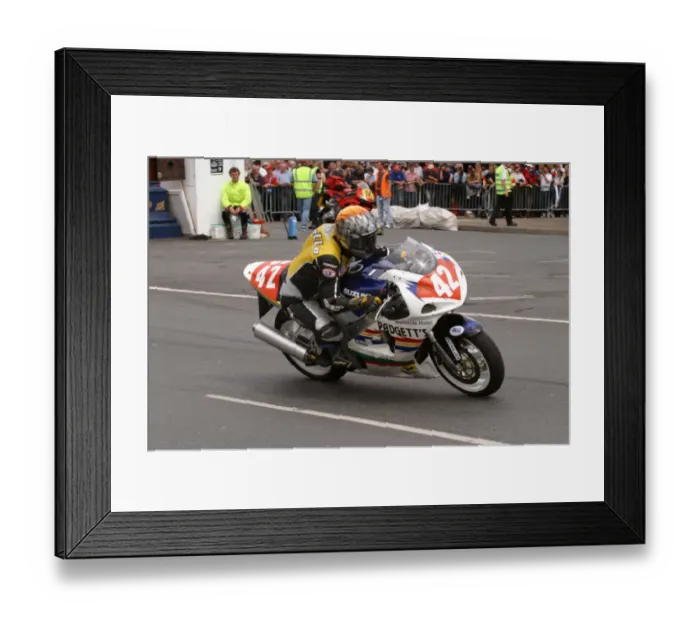 Framed Print : Maria Costello (Suzuki) 2004 Production 1000 TT