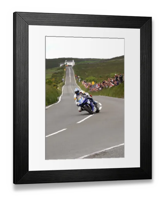Framed Print : Martin Finnegan (Yamaha) 2004 Junior TT Framed Print : Martin Finnegan (Yamaha) 2004 Junior TT