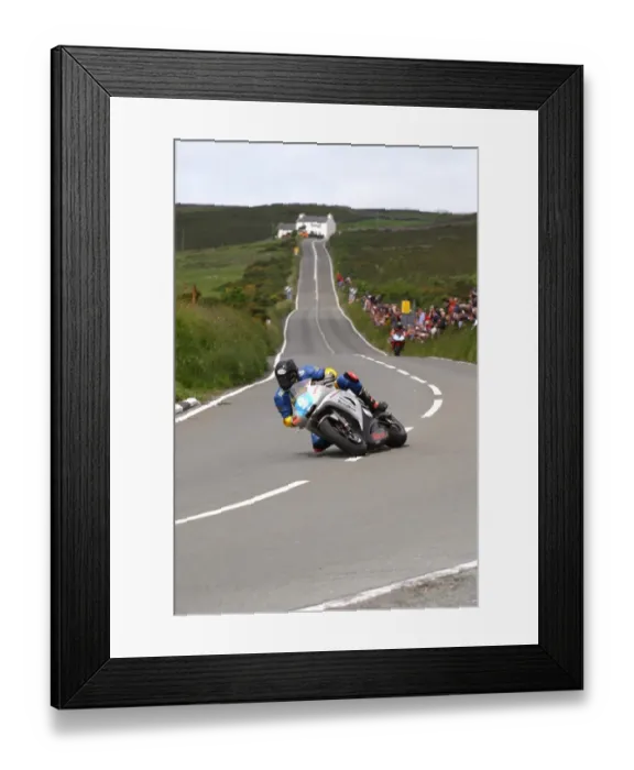 Framed Print : Chris Heath (Yamaha) 2004 Junior TT Framed Print : Chris Heath (Yamaha) 2004 Junior TT