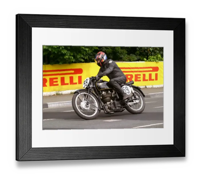 Framed Print : Chris Williams (Velocette) 2004 Classic Parade Lap
